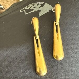 Elegant Gold Drop Earrings